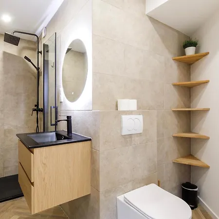 Bel Port De Avec Terrasse, Parking * Nice